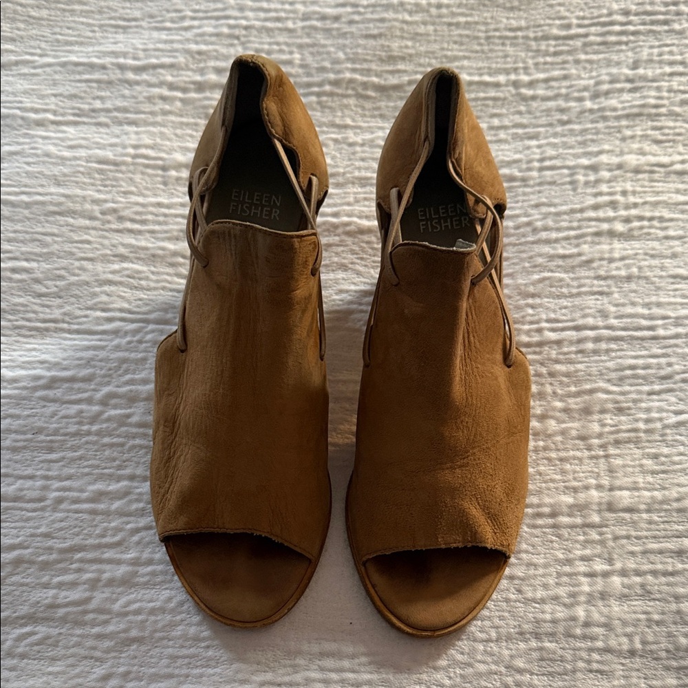 Eileen Fisher Women's Brown Suede Mules